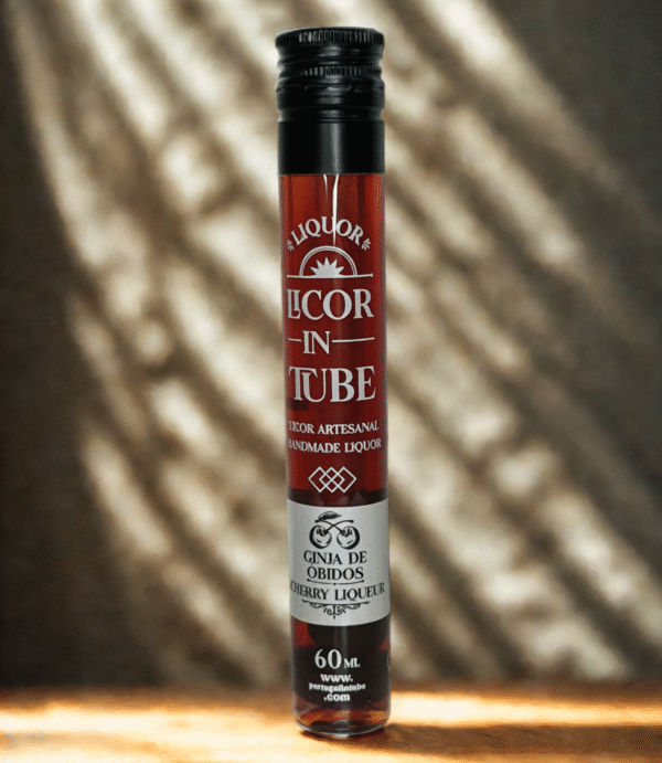 Design_sem_nome_35_44226dfe-39d1-49a4-98b8-fe0e9bb9a78a.png Licor de Ginja de Óbidos - Image 1