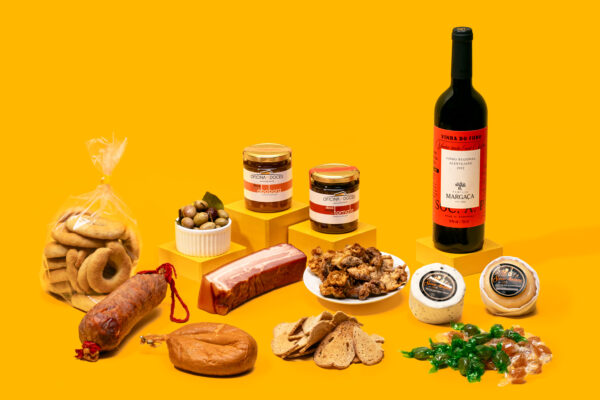 DSCF2381-Edit-AF Cabaz Arraiolos - 13 Produtos - Image 1